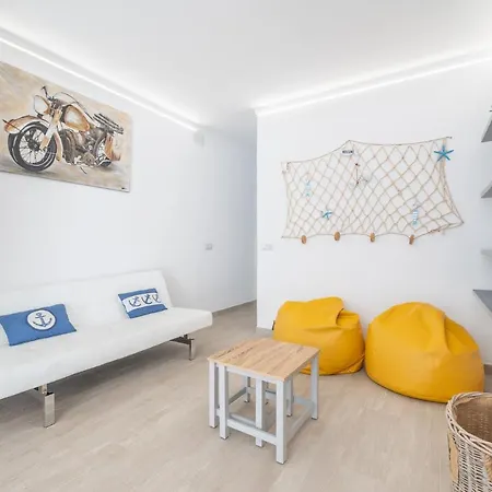 Casa Mossen 27 פלניטקס